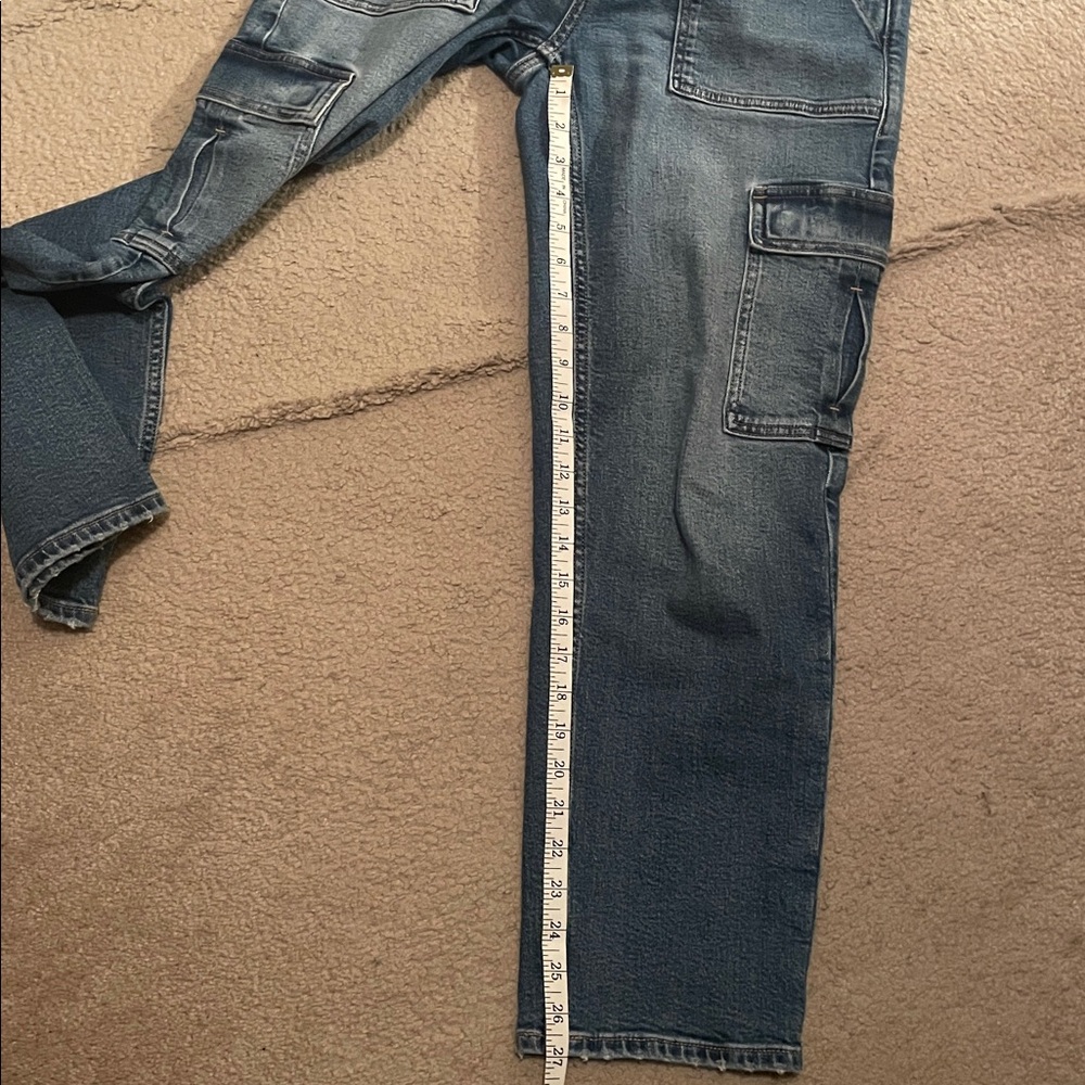 American Eagle Cargo Ankle Jeans 6 - Picture 6 of 7